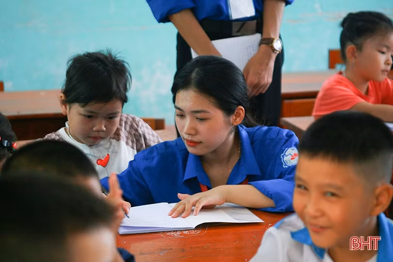 Mùa hè xanh” của các đội sinh viên tình nguyện ở Hà Tĩnh