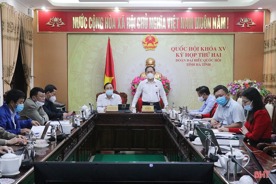 Đại biểu Quốc hội Hà Tĩnh thảo luận về kế hoạch cơ cấu lại nền kinh tế