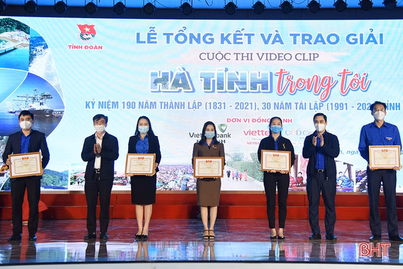 Trao giải 15 tác phẩm xuất sắc Cuộc thi video clip “Hà Tĩnh trong tôi”
