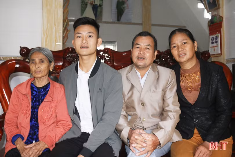 Chàng trai Hà Tĩnh thủ khoa đầu ra Trường Đại học Nội vụ Hà Nội