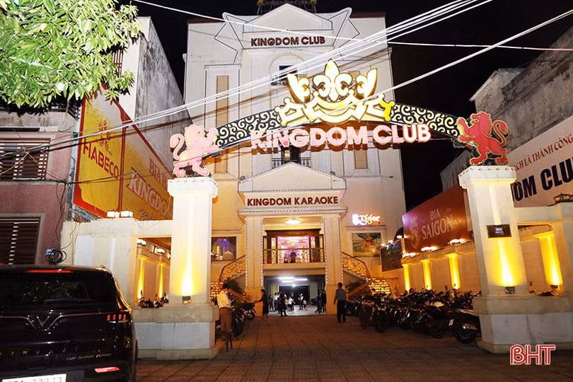 Các cơ sở karaoke tại Hà Tĩnh đón khách trong điều kiện phòng dịch COVID-19