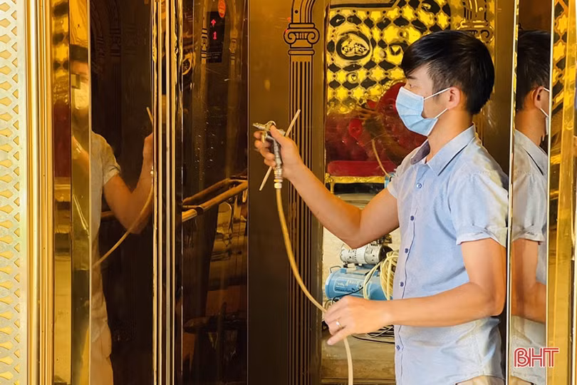 Các cơ sở karaoke tại Hà Tĩnh đón khách trong điều kiện phòng dịch COVID-19