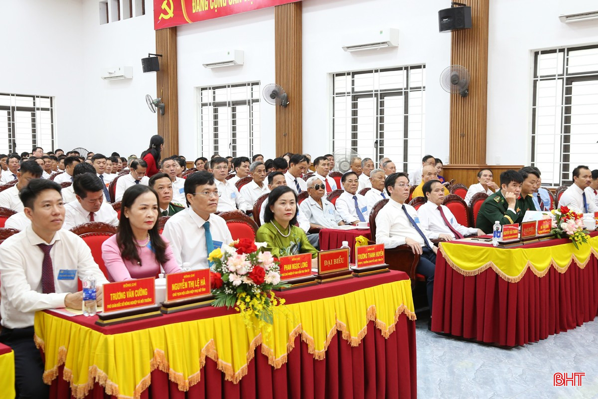 Các đại biểu tham dự đại hội.