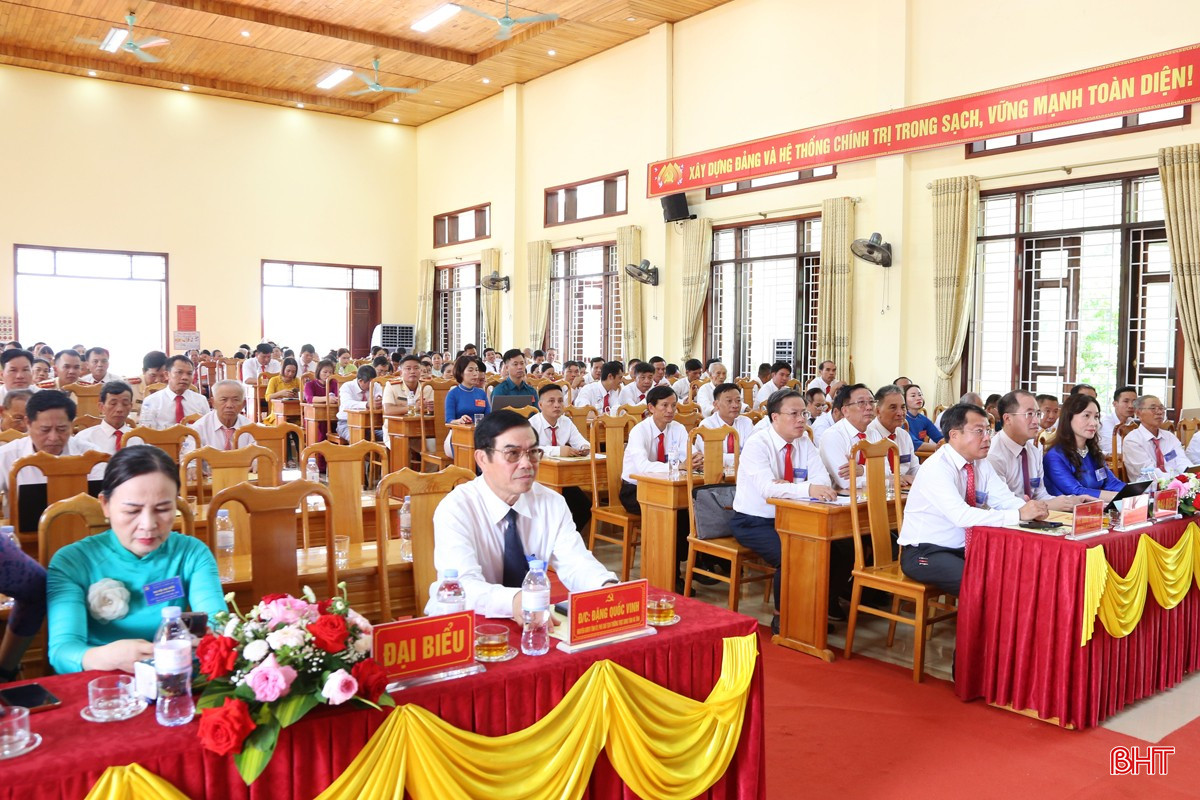 Các đại biểu tham dự đại hội.
