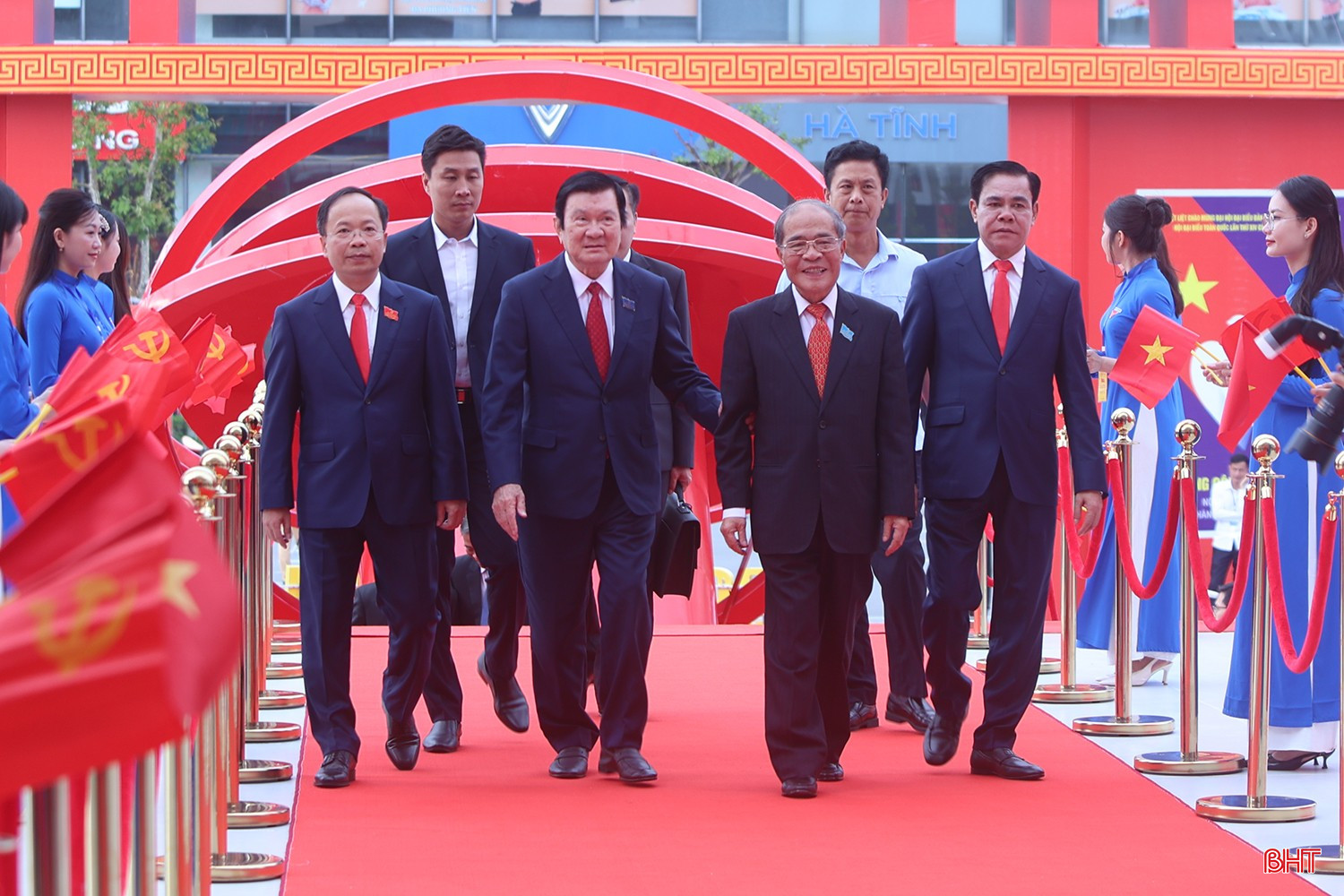 bqbht_br_sinh-hung-tan-sang.jpg