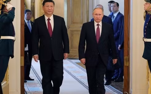 Xuất hiện cực Nga - Trung Quốc đối phó NATO và Mỹ trong quan hệ quốc tế