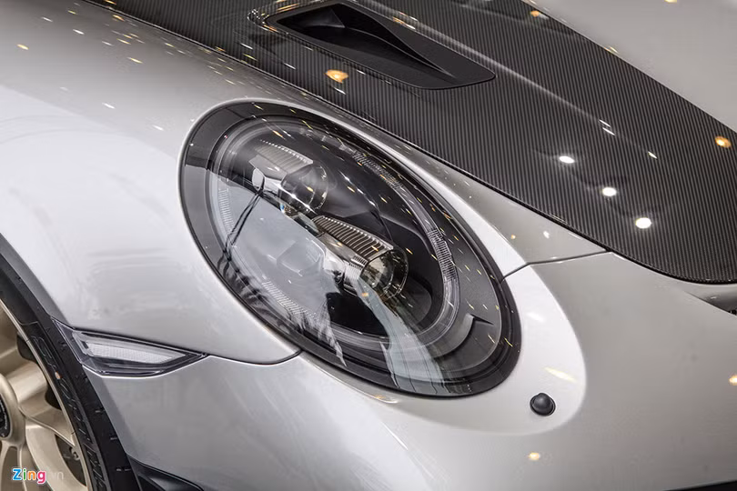 Chi tiết Porsche 911 GT2 RS mạnh nhất lịch sử, giá 20 tỷ ở Việt Nam