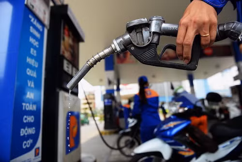 Giá xăng có thể tăng lại vào ngày mai
