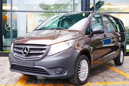 mercedes vito xe gia dinh gia 1 85 ty dong tai viet nam