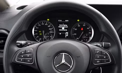 mercedes vito xe gia dinh gia 1 85 ty dong tai viet nam