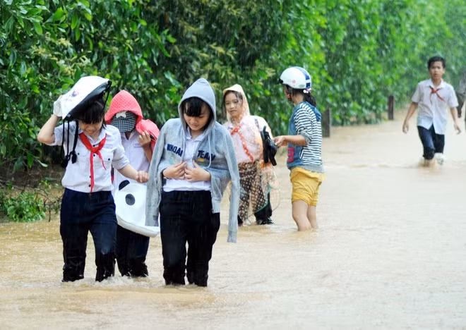 trien khai phuong an dam bao an toan cho hoc sinh giao vien