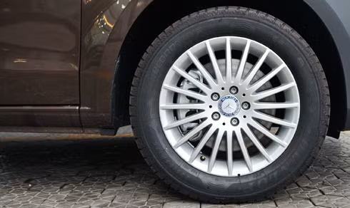 mercedes vito xe gia dinh gia 1 85 ty dong tai viet nam