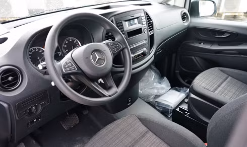 mercedes vito xe gia dinh gia 1 85 ty dong tai viet nam