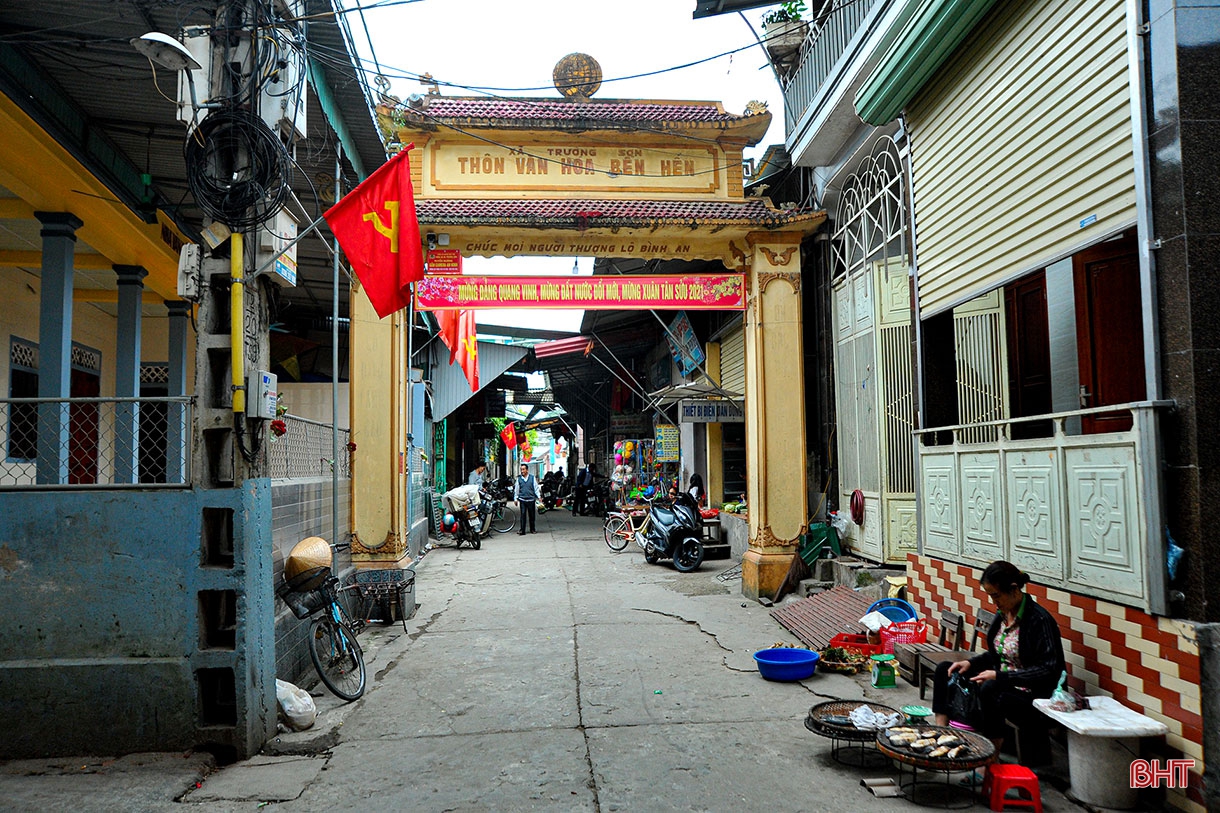Về làng chao hến bên bờ sông La
