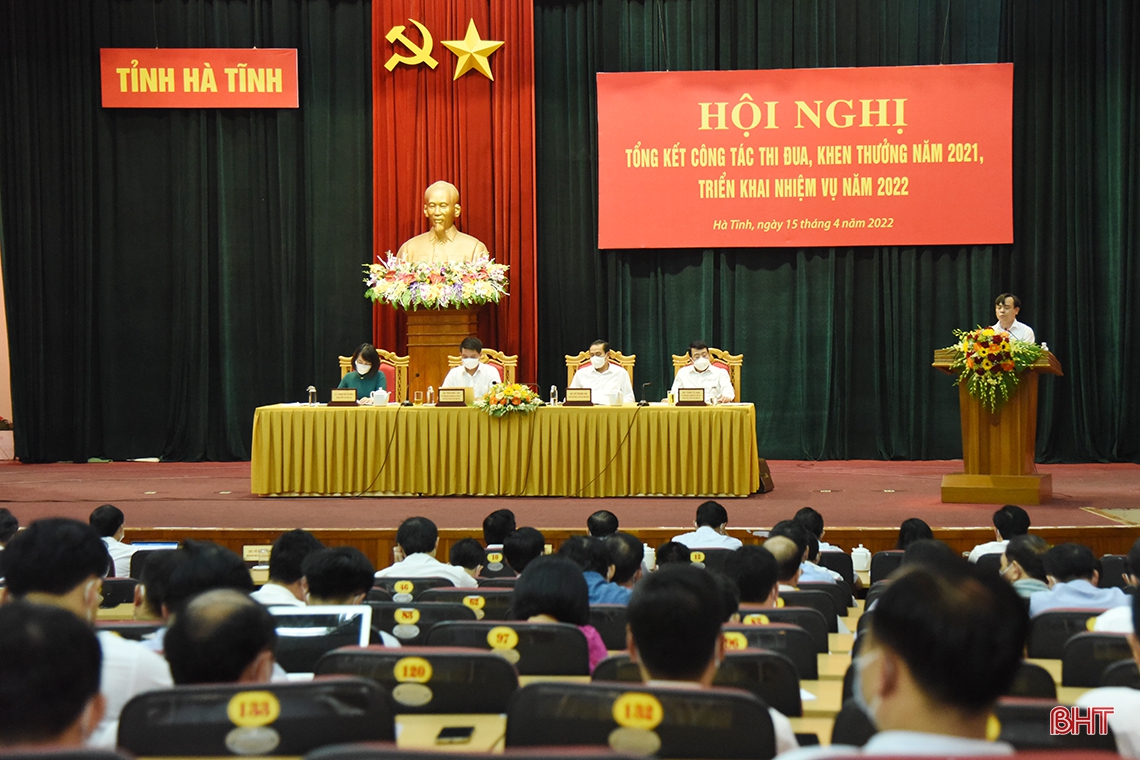 Đoàn kết, đổi mới, thi đua hoàn thành vượt mức các chỉ tiêu, nhiệm vụ