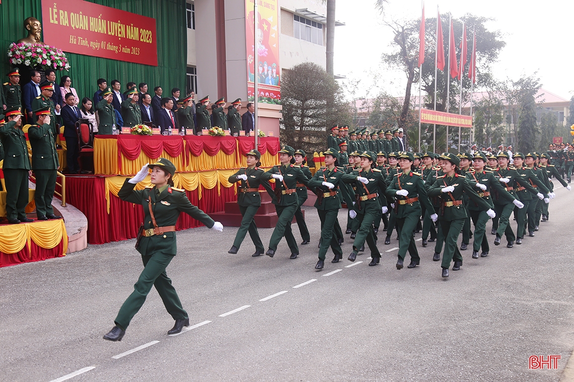Lực lượng vũ trang Hà Tĩnh ra quân huấn luyện năm 2023