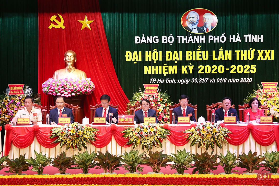 Bầu 37 đồng chí vào Ban Chấp hành Đảng bộ thành phố Hà Tĩnh nhiệm kỳ 2020- 2025