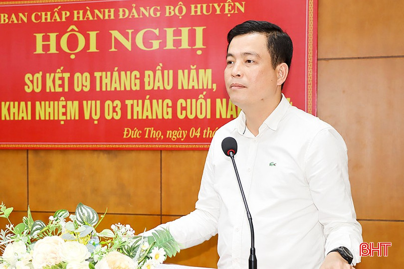 Bí thư Huyện ủy Nguyễn Thành Đồng phát biểu kết luận hội nghị.