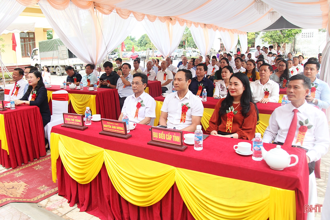 Khánh thành trụ sở làm việc hơn 7 tỷ đồng của xã Thạch Kênh