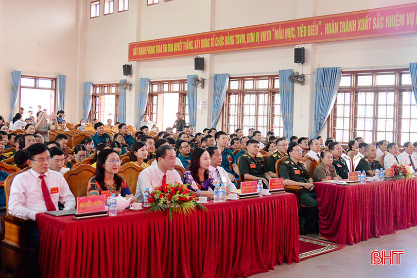 Đại biểu tham dự đại hội.
