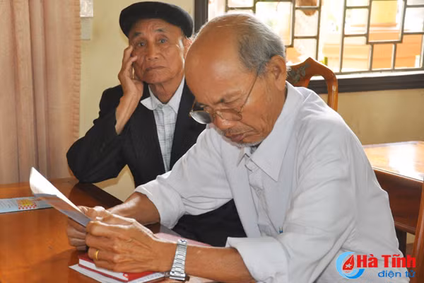 khong mao hiem mang song de di cu trai phep