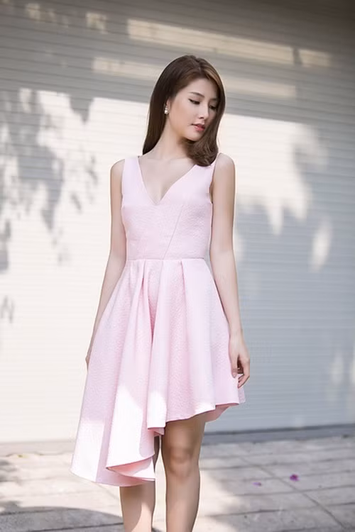 Tỏa sáng với 10 kiểu chân váy midi