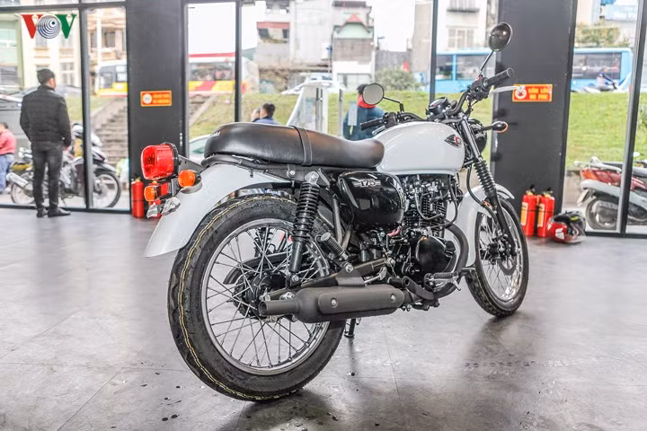 can canh kawasaki w175 gia 68 trieu dong tai viet nam