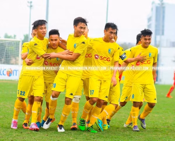 vai net thu vi ve doi bong suyt mang ten ha tinh