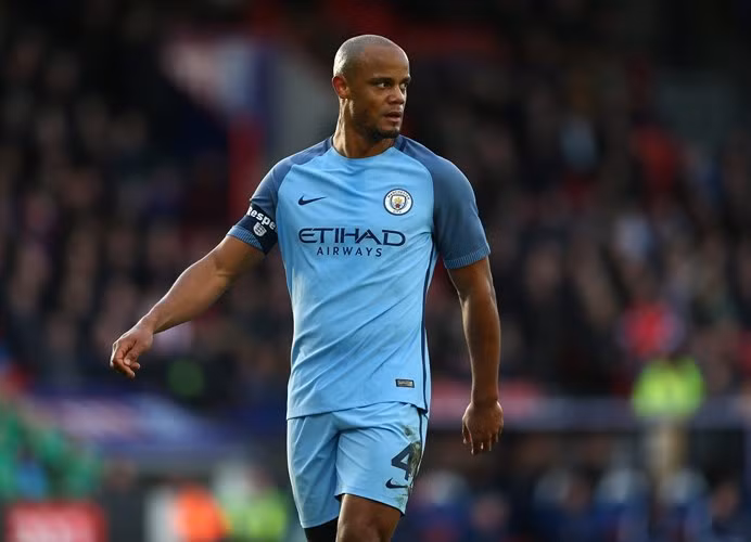 doi hinh cong thu toan dien giup man city vuot qua liverpool