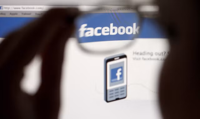 facebook lay thong tin cua nguoi viet qua de dang