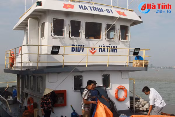 doi lao dong dia phuong chu tau vo thep buoc tim nguoi ngoai tinh
