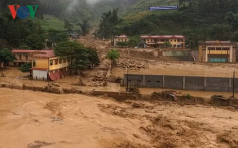 khong khi lanh tran ve thanh hoa thua thien hue co mua vua mua to co noi mua rat to