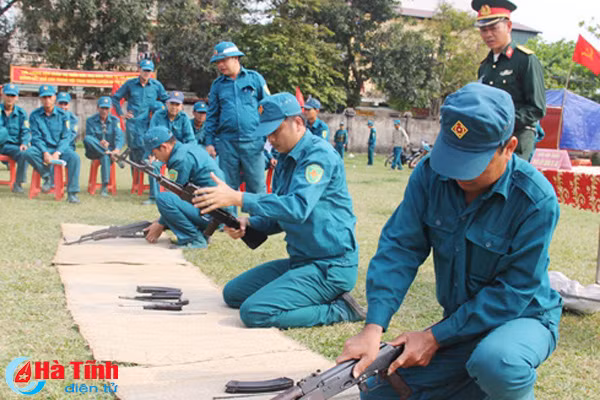 xem chien sy dqtv huyen duc tho ban sung danh vo