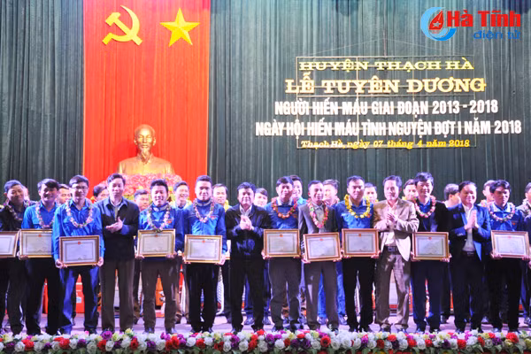 thach ha tuyen duong 38 thanh nien hien mau tinh nguyen tieu bieu