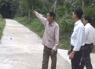 Con đường có được từ phần đất của gia đình ông Quyền