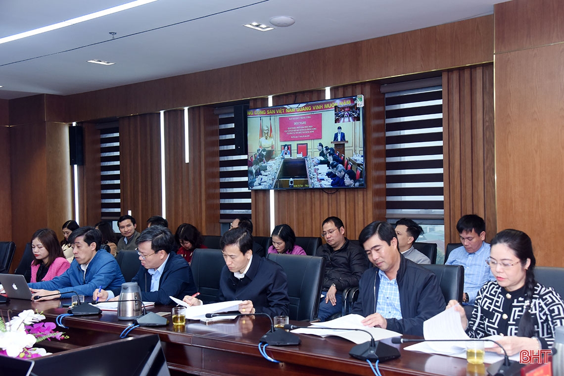 Hà Tĩnh nghiêm túc quán triệt các văn bản mới của Trung ương về công tác tổ chức xây dựng Đảng
