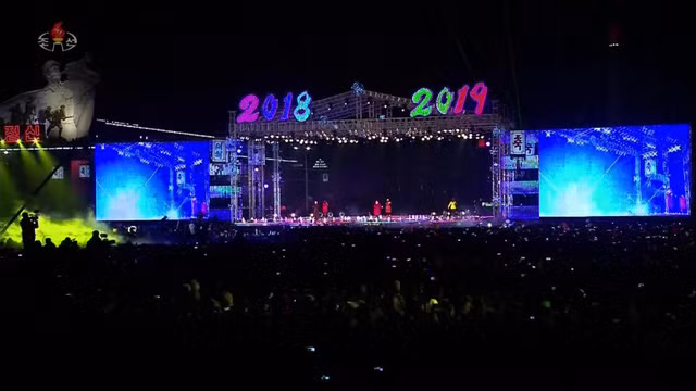 Thế giới rợp trời pháo hoa chào đón năm mới 2019