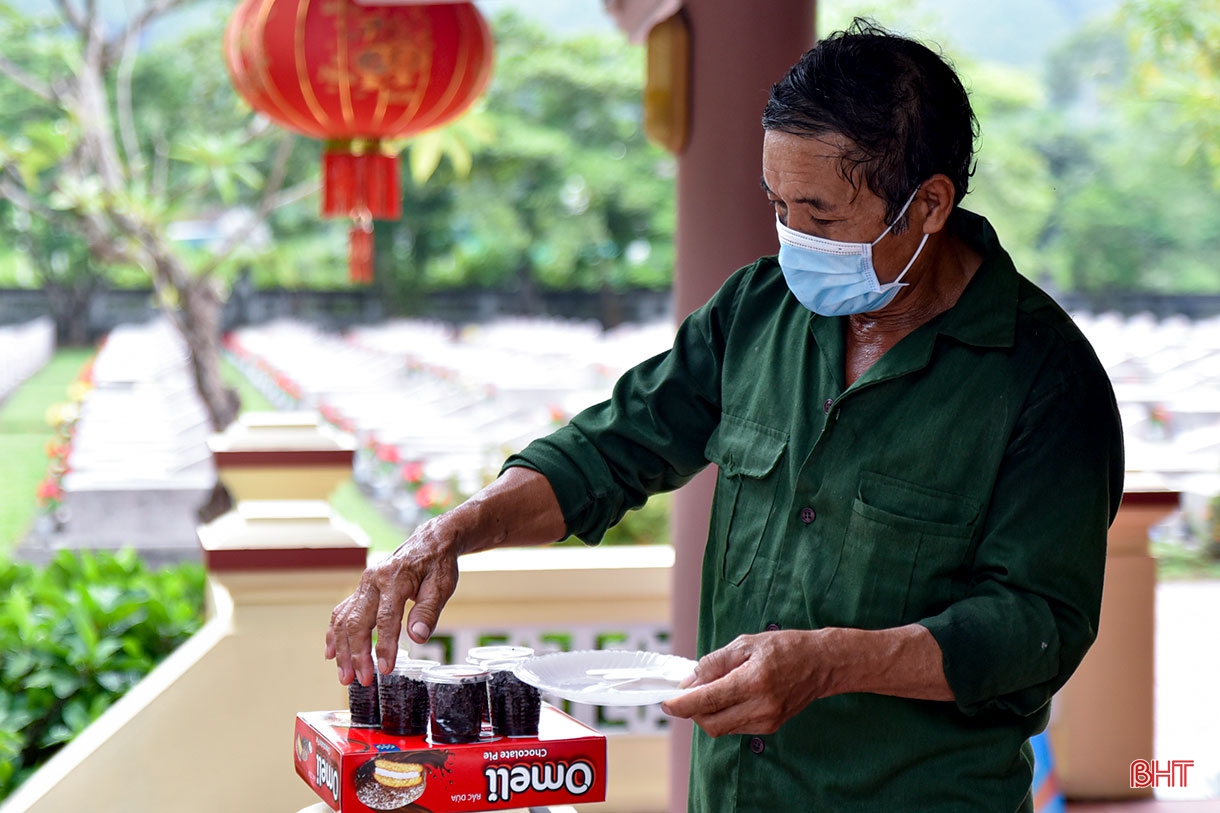 2 thế hệ trong một gia đình “canh giấc ngủ” cho các liệt sỹ ở Hà Tĩnh
