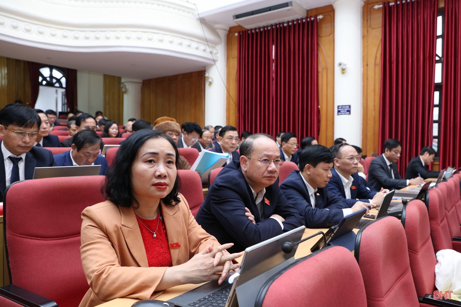 Kỳ họp thứ 17, HĐND tỉnh thảo luận các nhiệm vụ phát triển KT-XH