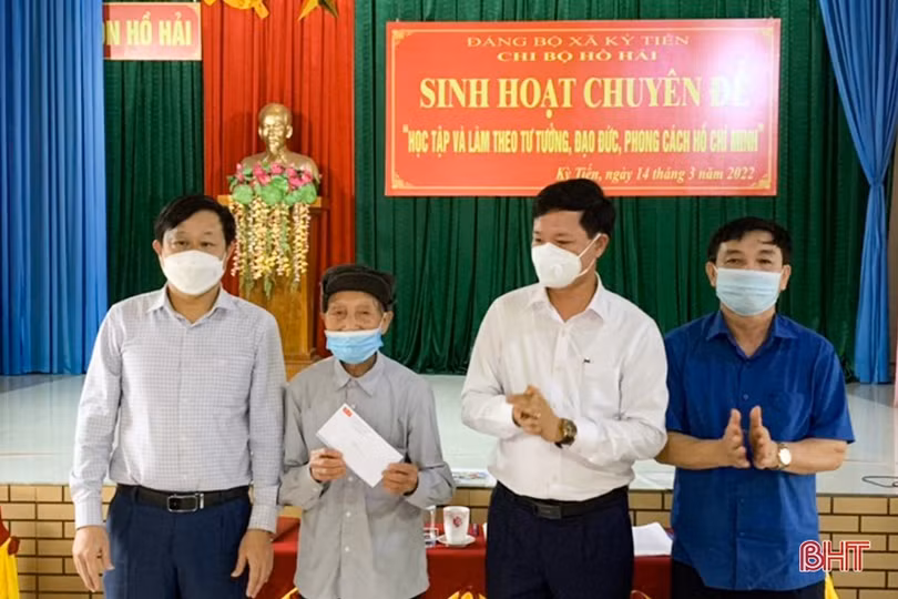 Sôi nổi sinh hoạt chi bộ chuyên đề, Kỳ Anh đưa việc học và làm theo Bác vào thực tiễn