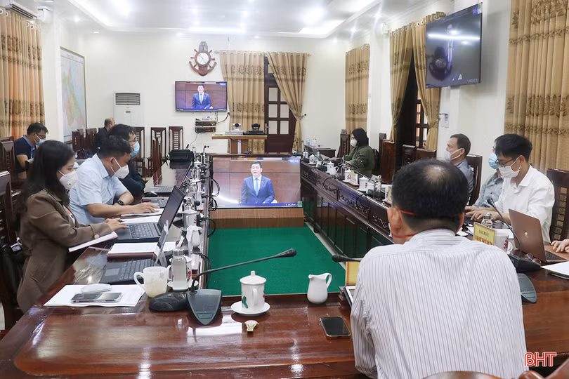 Tư lệnh ngành Công Thương lý giải tăng giá xăng dầu và việc điều hành của cơ quan chủ quản