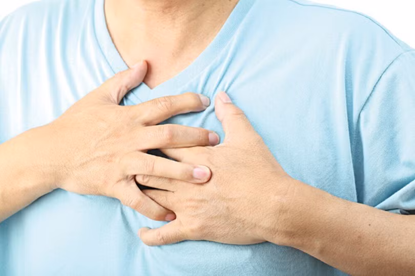 Khó thở dai dẳng là dấu hiệu tổn thương phổi ở bệnh nhân mắc COVID-19