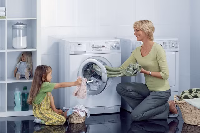 Bạn cần biết: Dùng máy giặt sai cách, tốn tiền và nhanh hư