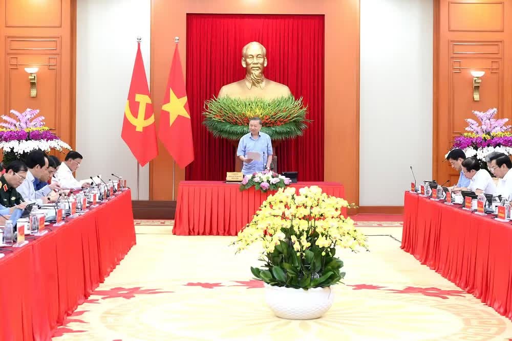 Tổng Bí thư, Chủ tịch nước Tô Lâm chủ trì cuộc làm việc. (Ảnh: ĐĂNG KHOA)