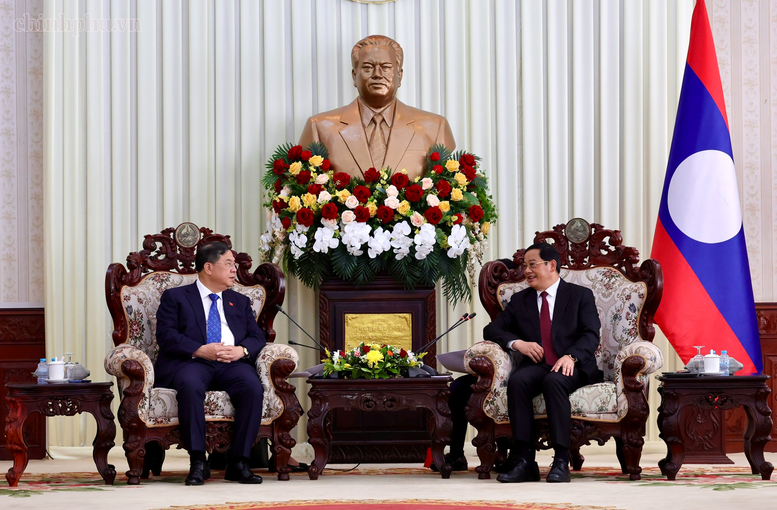 Phó Thủ tướng Thường trực Phạm Gia Túc và Thủ tướng Lào Sonexay Siphandone. Ảnh: chinhphu.vn/Phương Nguyên