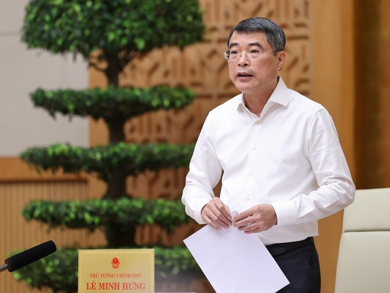 Với Bộ Y tế, Thủ tướng lưu ý làm tốt việc tổ chức khám sức khỏe định kỳ hoặc khám sàng lọc miễn phí cho người dân - Ảnh: VGP/Nhật Bắc