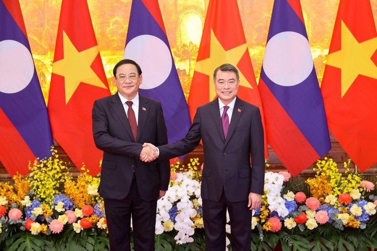 Thủ tướng Chính phủ Lê Minh Hưng và Thủ tướng Sonexay Siphandone - Ảnh: VGP/Nhật Bắc