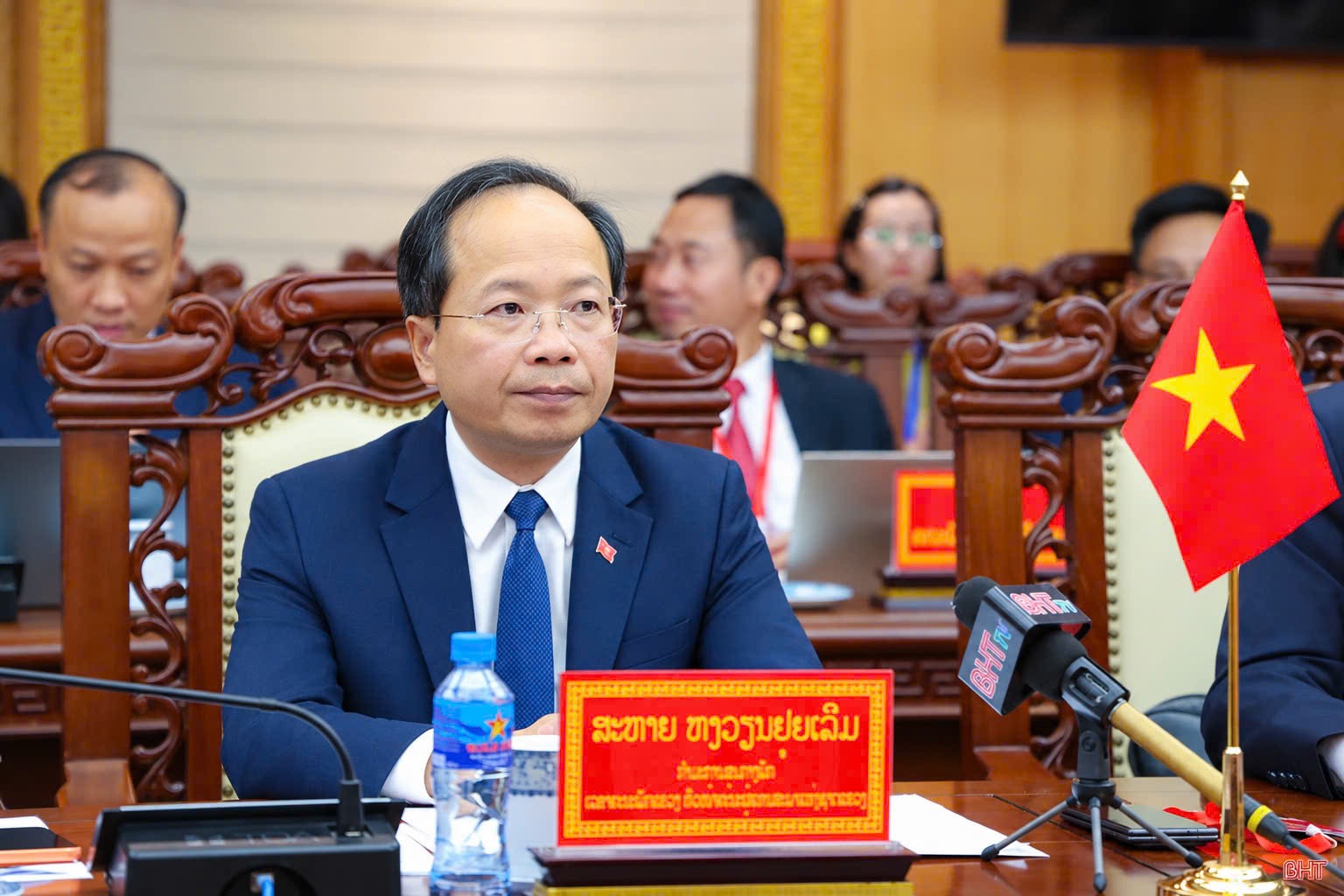 Đồng chí Nguyễn Duy Lâm – Ủy viên BCH Trung ương Đảng, Bí thư Tỉnh ủy, Trưởng đoàn ĐBQH tỉnh phát biểu tại hội nghị. anh-2.jpg