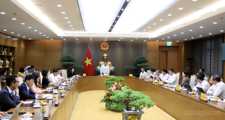 Phó Thủ tướng Nguyễn Văn Thắng chủ trì cuộc họp về điều hành chính sách tiền tệ - Ảnh chinhphu.vn/Đức Tuân