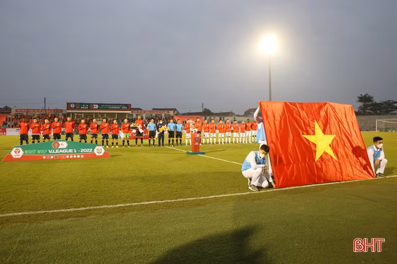 Hồng Lĩnh Hà Tĩnh xuât quân Night Wolf V.League1 - 2022